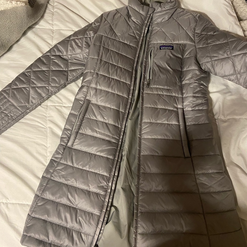 Patagonia Women’s Winter Jacket, never worn!!!!